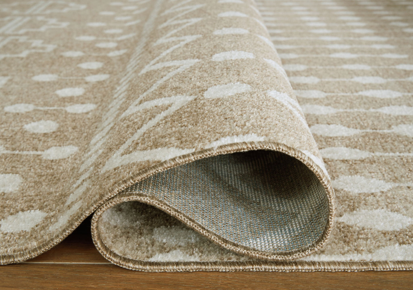 Bunchly - 5' x 7' Rug - Tan / Brown / Cream