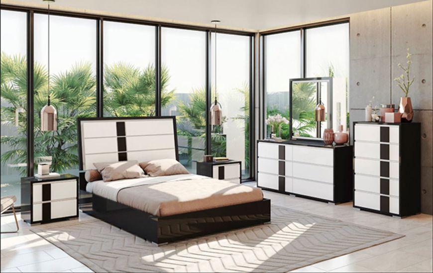 Picture of Thiago Queen Bed White Black